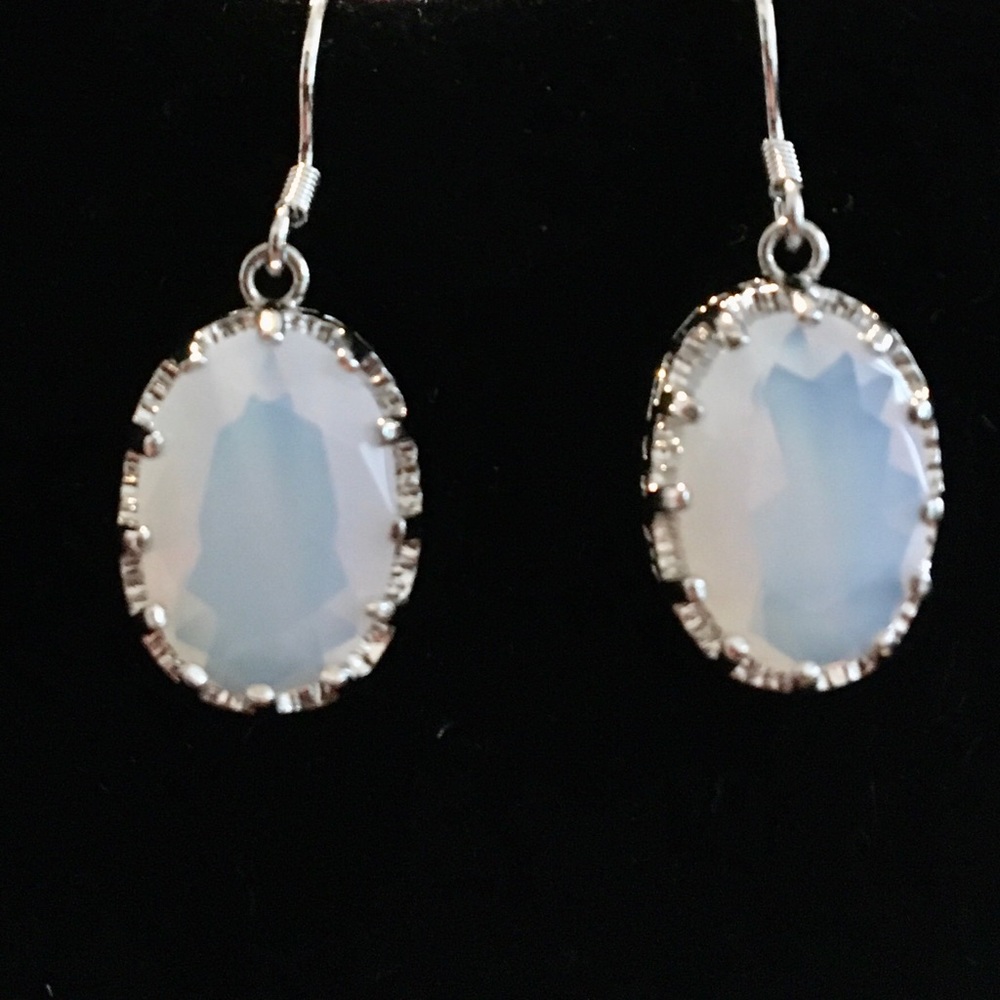 Moonstone Set Necklace & Earrings - Picture 3 of 8